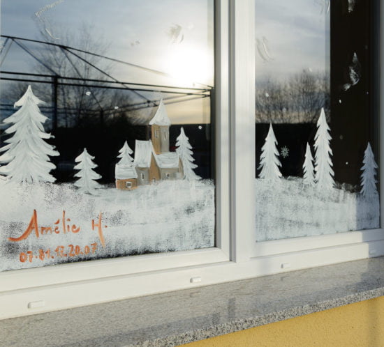 peinture-sur-vitrine-woustviller-telki-amelie-h